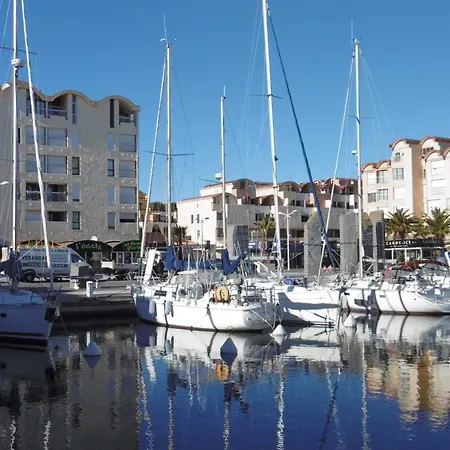 Climatisee A Gruissan, Proche Grazel, 6 Pers, Parking Prive, Terrasse, Equipee - Fr-1-796-70 Gruissan
